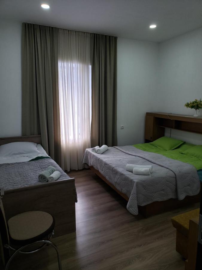 Guest House Nanu Mestia Exterior photo
